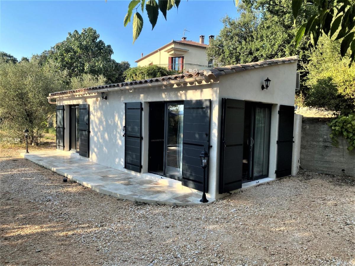 Appartement De Charme Avec Jaccusi Vezenobres Exterior photo